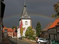 Bild vergrößern: ev. luth. Sophienkirche mit Regenbogen