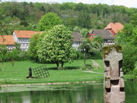 Bild vergrößern: Klosterpark mit Blick auf die Fachwerkstraße